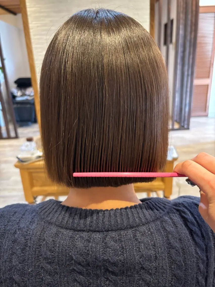 ショート 縮毛矯正 渡辺 桃花のヘアスタイル