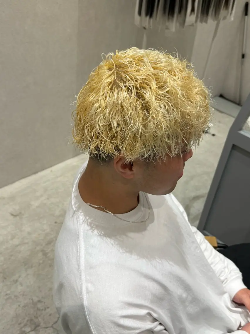メンズ パーマ 保坂 瞭のヘアスタイル