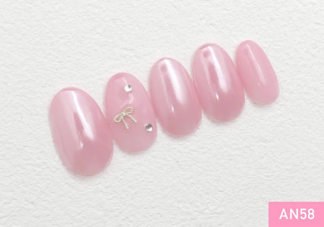 ネイル シルバー 新橋🌿 Nailのネイルデザイン