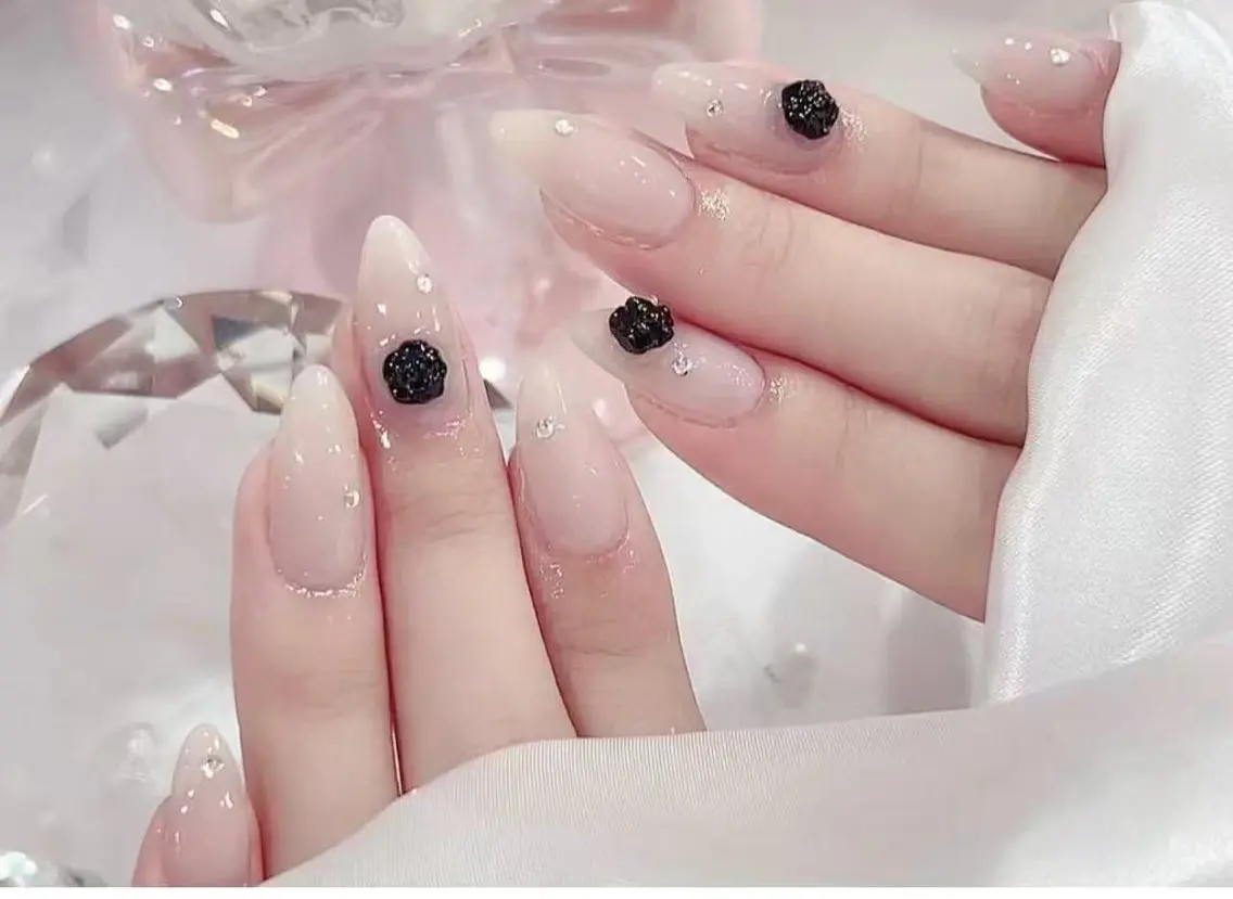 ネイル チークネイル 長さ出し フットネイル フレンチネイル ジェルネイル ハンドネイル Fancy nail salonのネイルデザイン