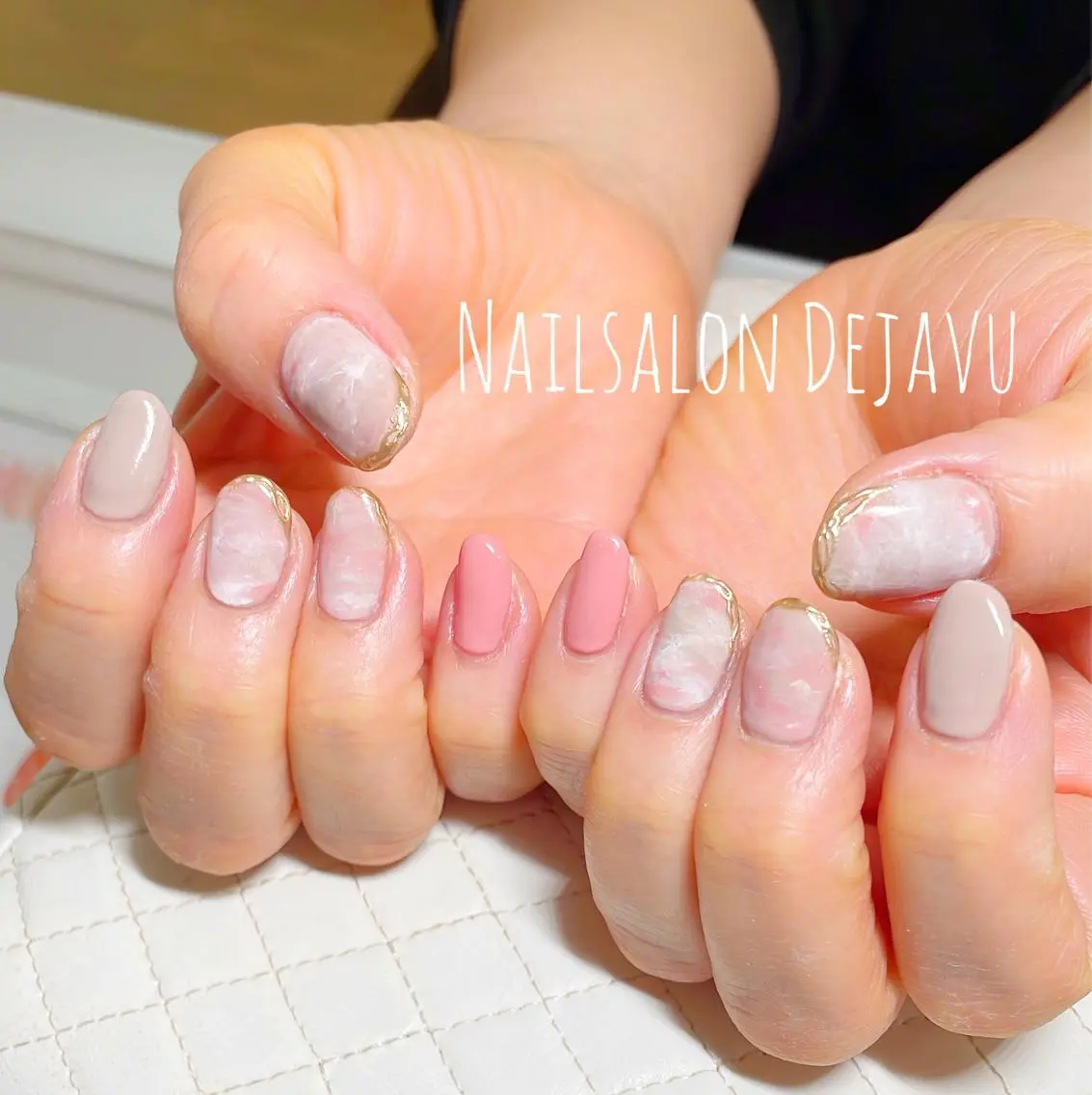 ネイル アートネイル シンプルネイル ハンドネイル Nail salon Dejavu 🌿のネイルデザイン