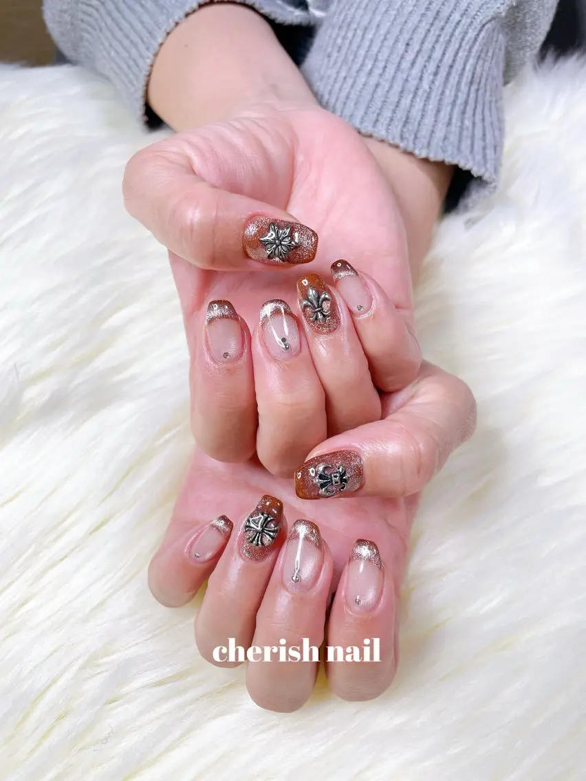 ネイル フレンチネイル マグネットネイル マグネットフレンチ ハンドネイル cherish nailのネイルデザイン