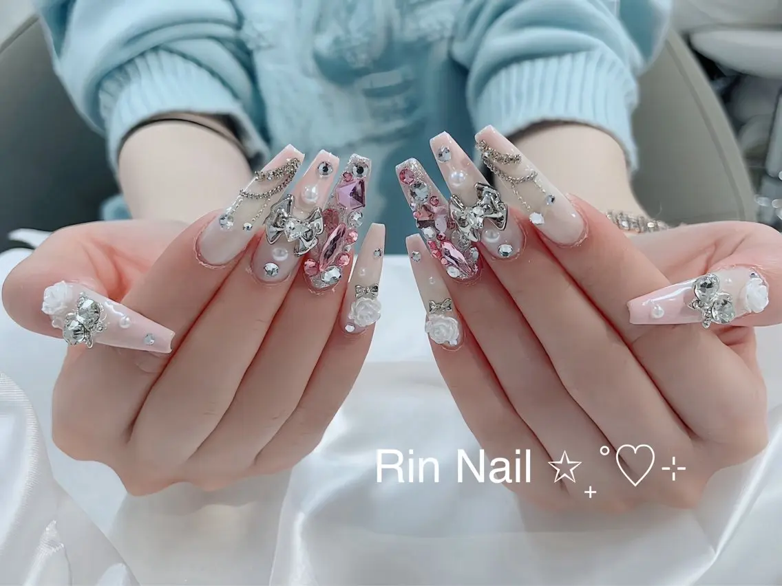 ネイル チークネイル フラッシュネイル フラワーネイル フットネイル ジェルネイル ハンドネイル Rin Nail Shinokuboのネイルデザイン