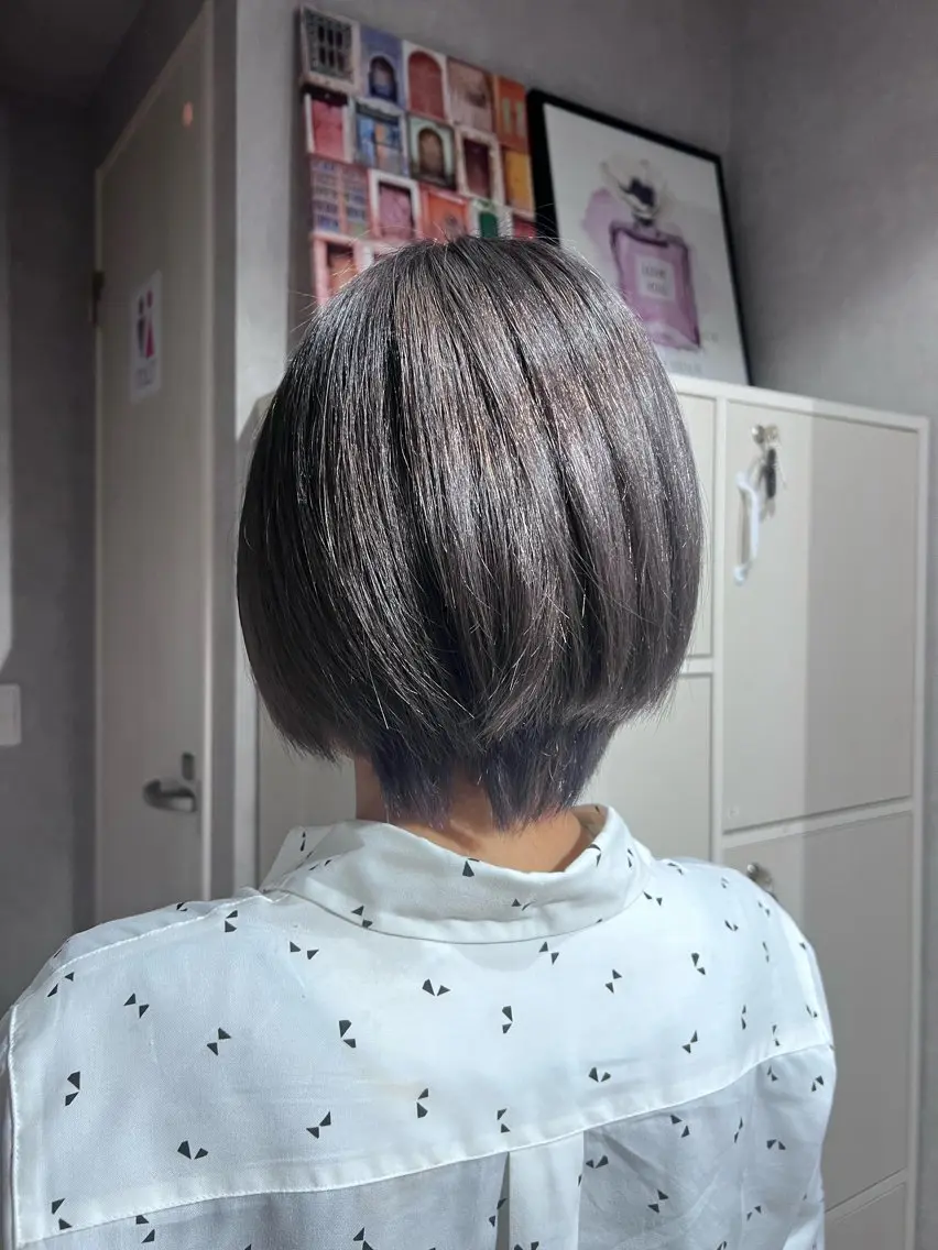 ショート ヘアカラー イリオモテ レナのヘアスタイル