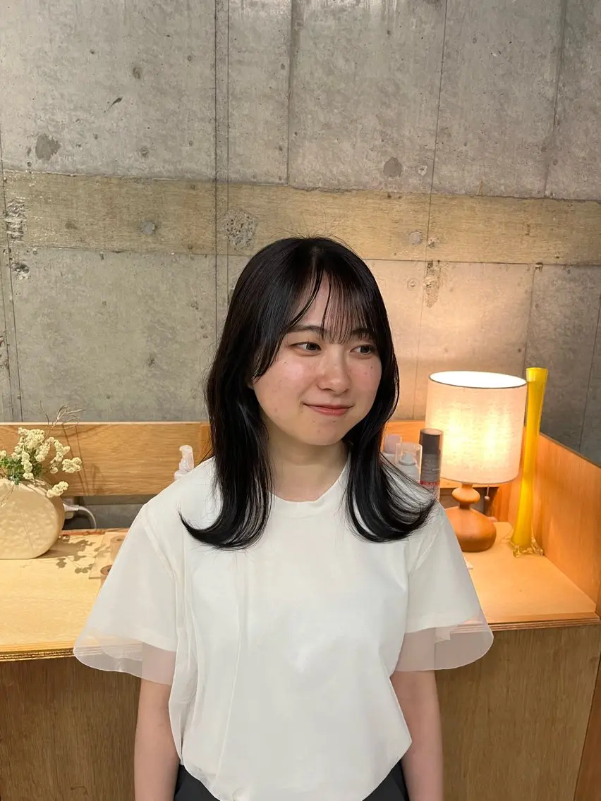 カラー 瑠己杏 :ボブ/ ハイトーンワンカラーのヘアスタイル