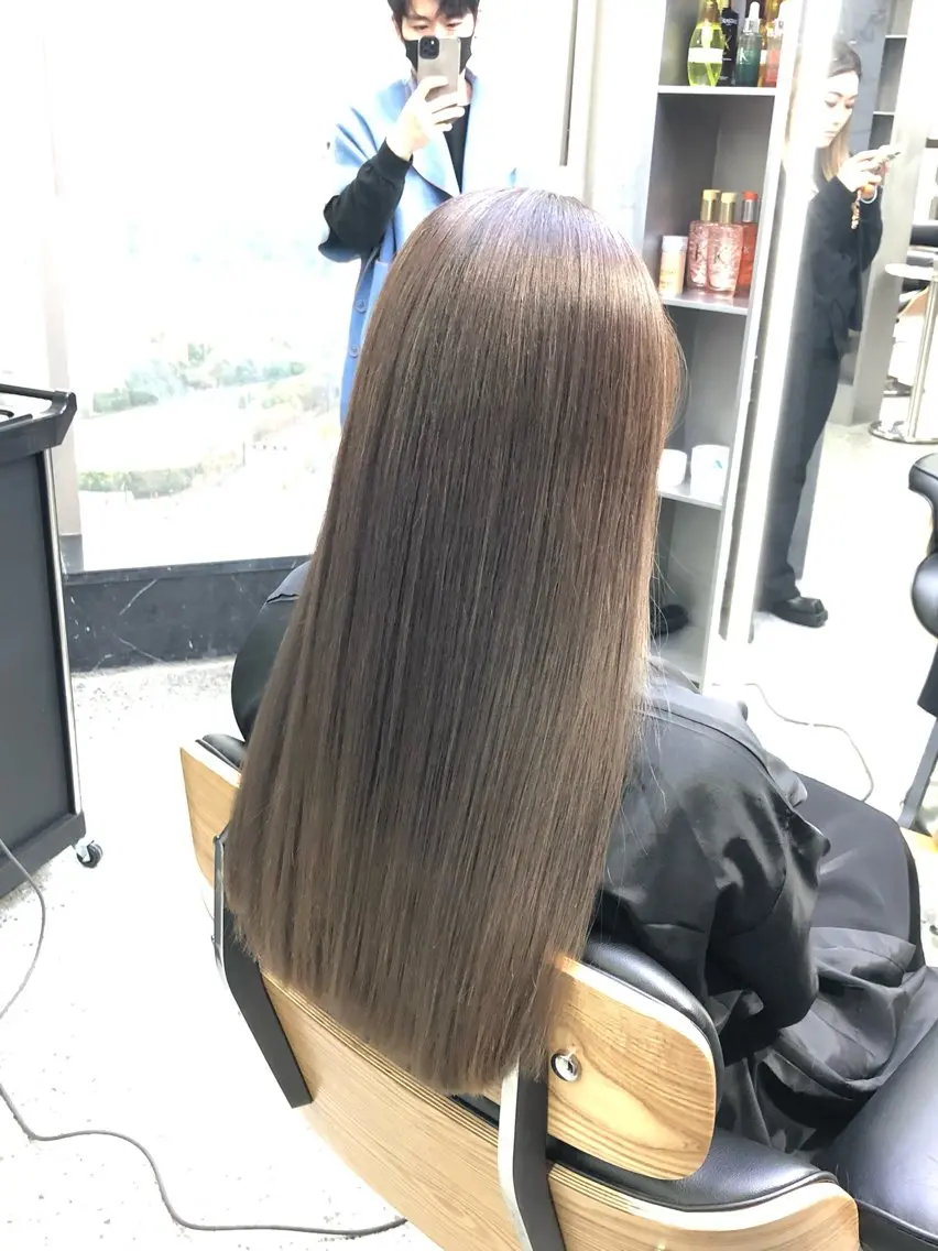 ロング カラー 透明感カラー グレージュ ロング 永井大樹✨ 透明感カラー✨のヘアスタイル