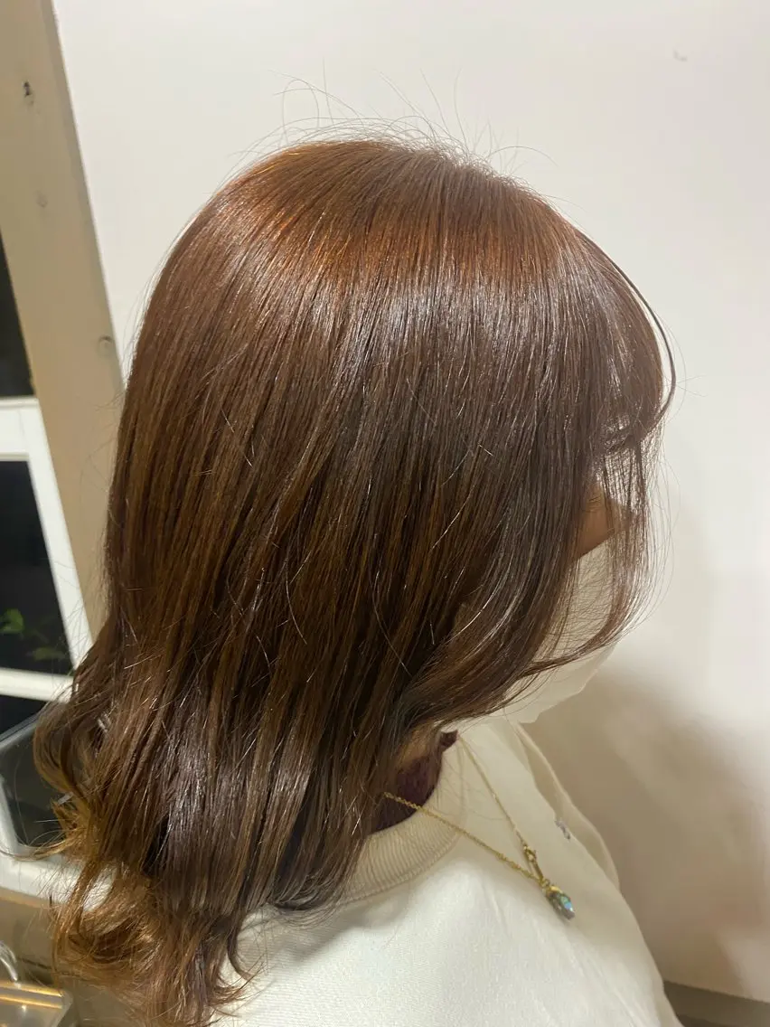 セミロング カラー ヘアアレンジ ベージュカラー ヘアカラー TJ天気予報5mm 森　瑞希のヘアスタイル