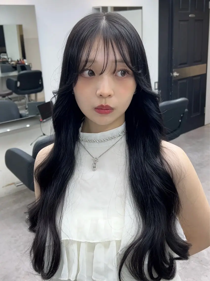 ロング カット ヘアカラー トリートメント 🫧とぅるん艶髪🫧 透明感カラー×猿渡のヘアスタイル