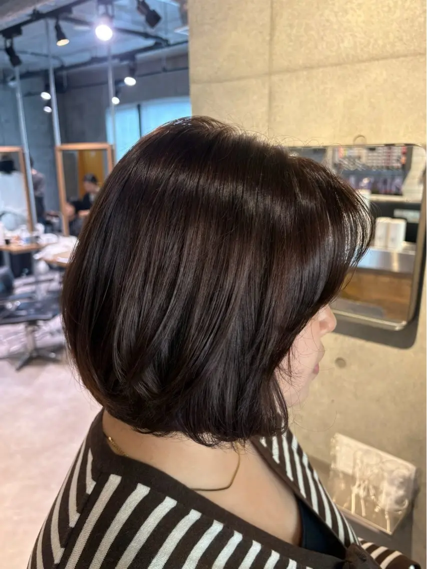 ショート ボブ レイヤーカット 長めボブ カット ヘアカラー ︎︎ HINAのヘアスタイル