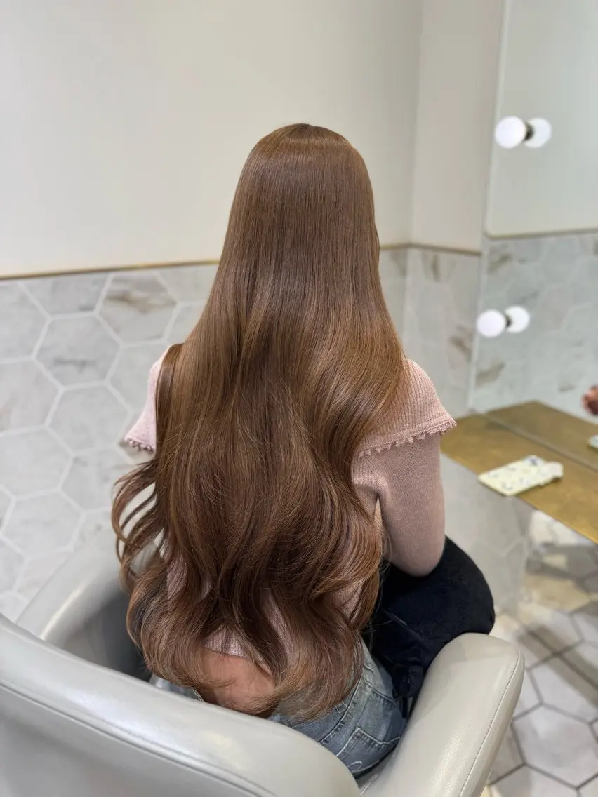 ロング カラー ベージュカラー オリーブベージュ costes 今井芽依のヘアスタイル