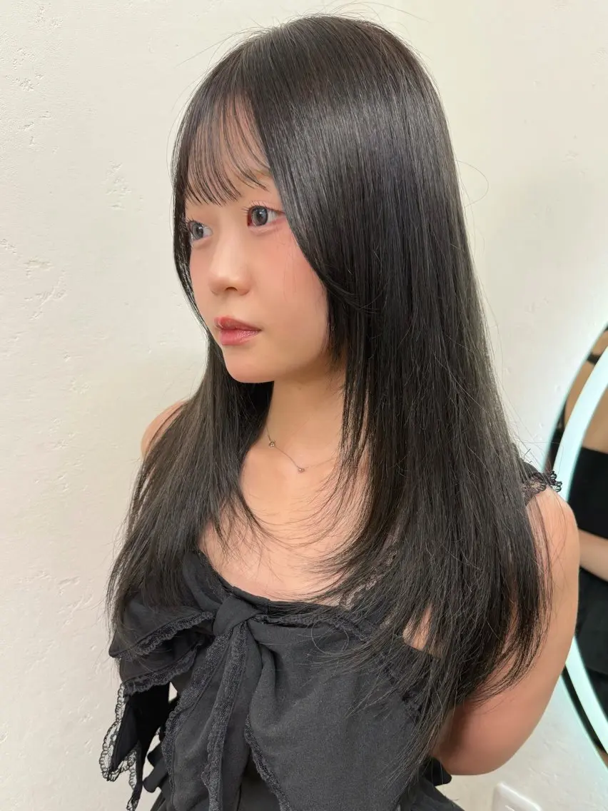 セミロング カラー ヘアカラー トリートメント 🪐レイヤー/艶 カラー/加野彩果🪐のヘアスタイル