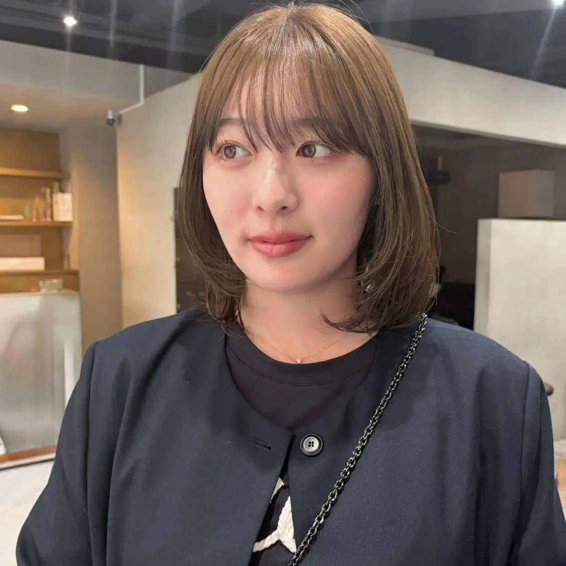ミディアム カラー ヘアアレンジ カット ヘアカラー トリートメント なな/ICI/レイヤ ーパーマ/ボブのヘアスタイル