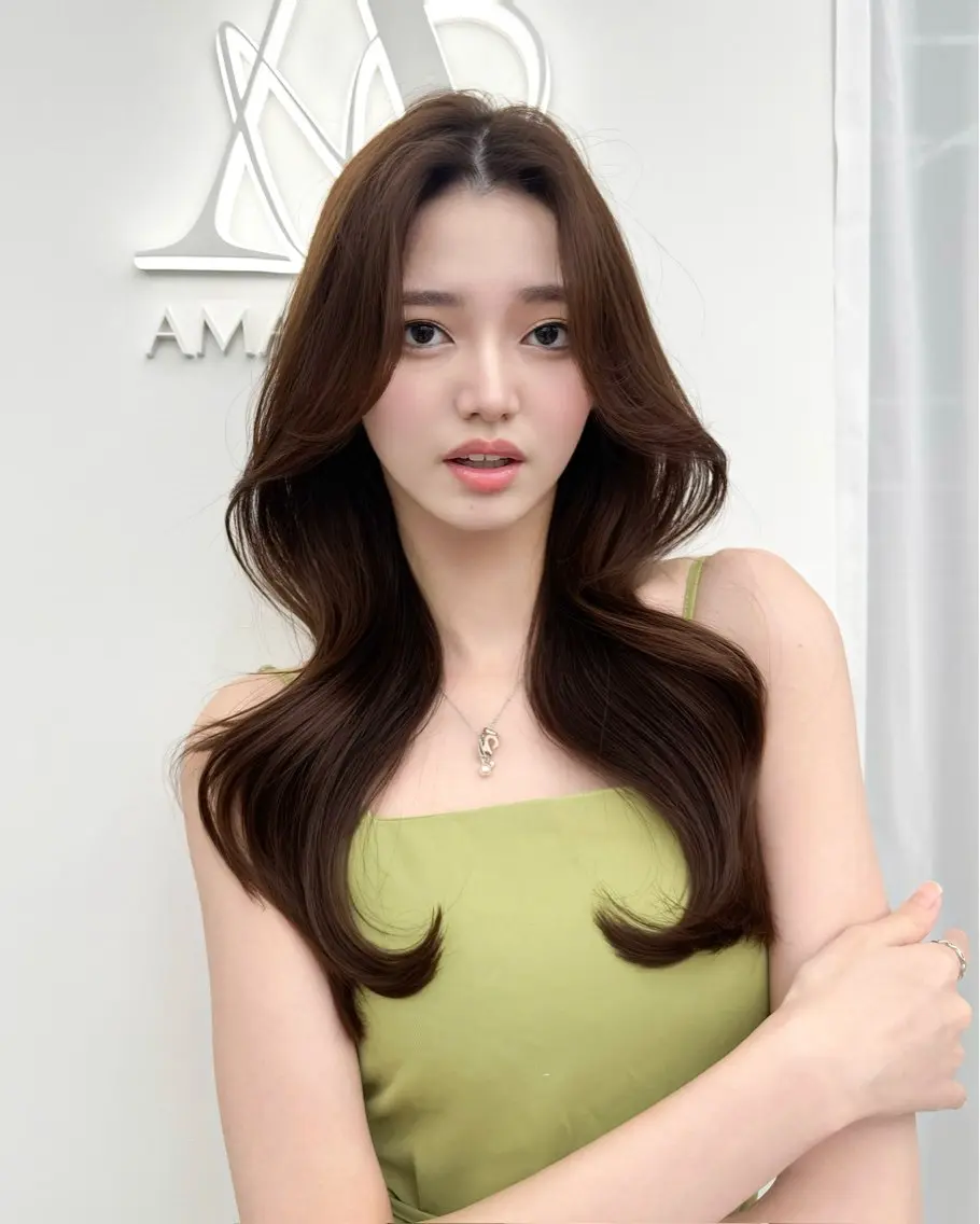 ロング カラー カット ヘアカラー トリートメント 韓国ヘア　紗希 🦋のヘアスタイル