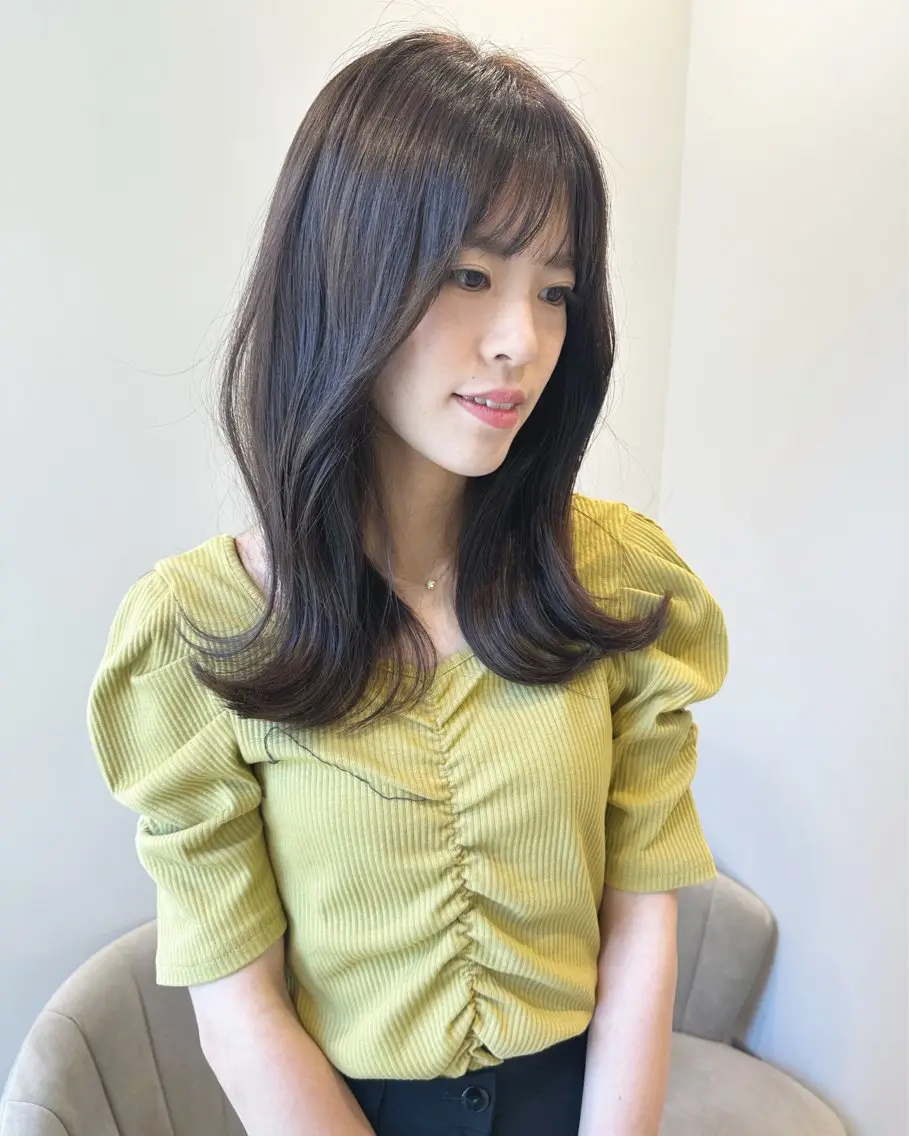 セミロング カラー ヘアアレンジ カット ヘアカラー トリートメント Akane レイヤー/艶カラーのヘアスタイル