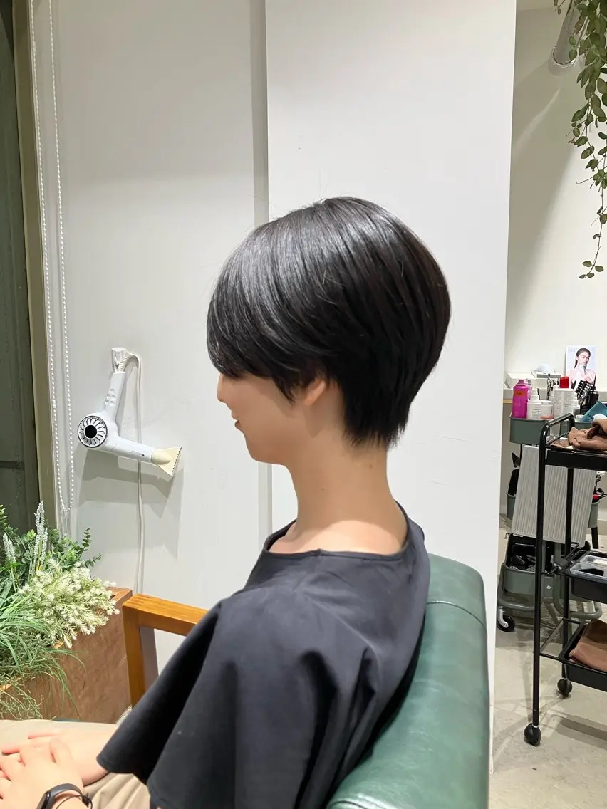 ショート ショートヘア 平松 里穗のヘアスタイル