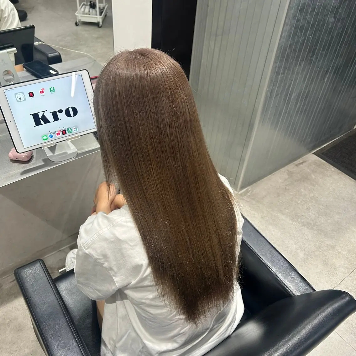 ロング ヘアカラー AKANE✩.*˚ Kroのヘアスタイル