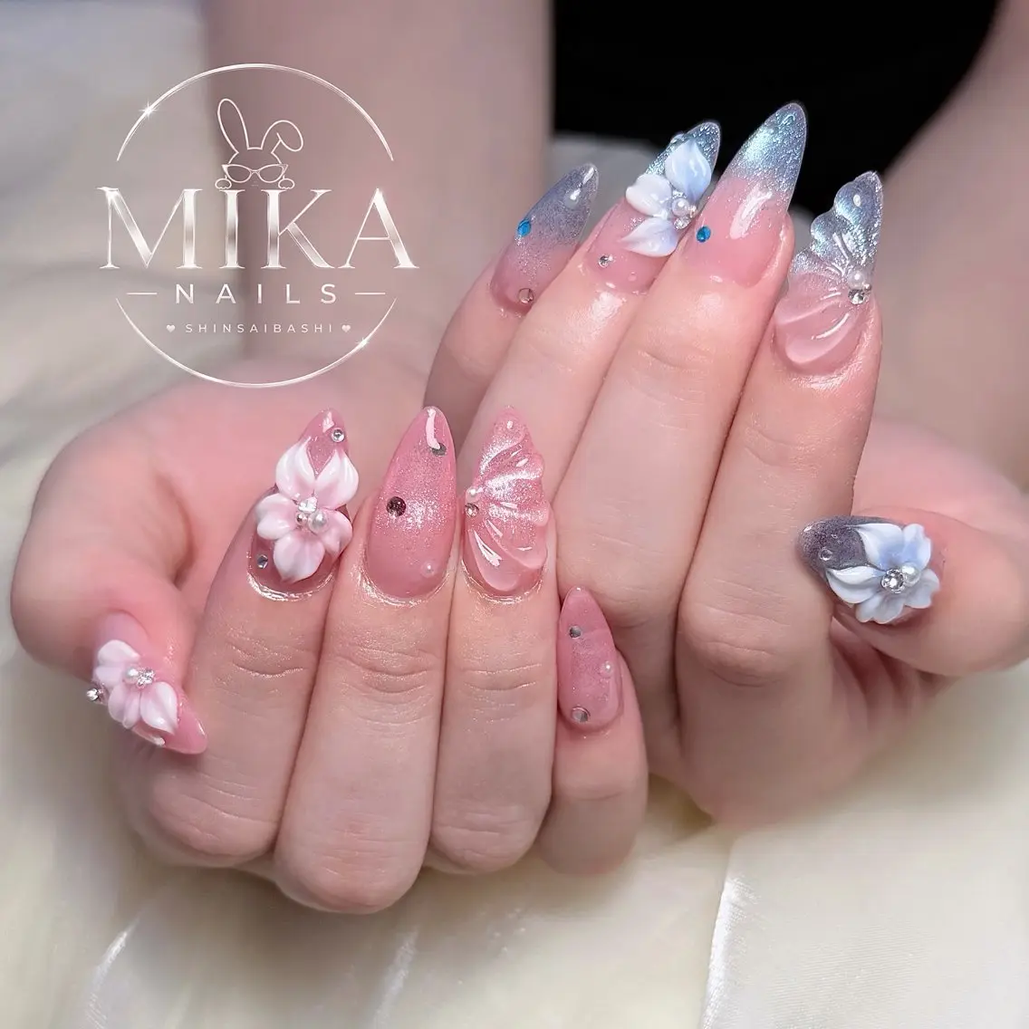 ネイル アートネイル チークネイル ドット フットネイル フレンチネイル ハンドネイル Luna Mikaのネイルデザイン