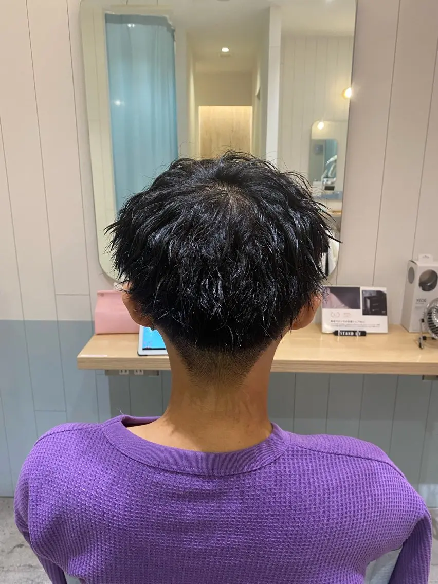 ショート パーマ メンズ メンズパーマ メンズツイストパーマ ツイストパーマ メンズパーマ・ カット モリヤ🌺のヘアスタイル