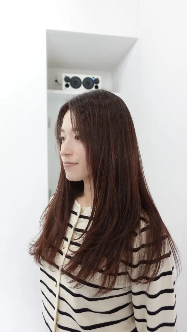 ロング Shiro RENのヘアスタイル