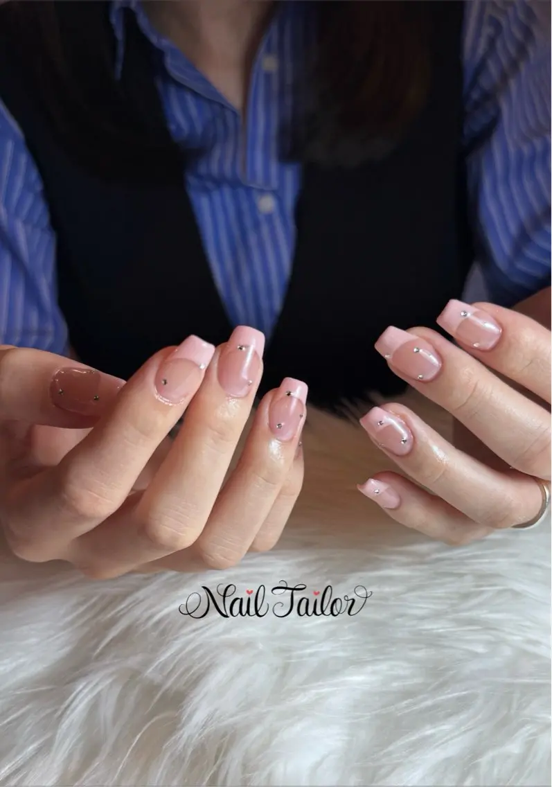 ネイル 桜ネイル 長さ出し フレンチネイル オフィスネイル ピンク ハンドネイル NailTailor ネイルテイラーのネイルデザイン