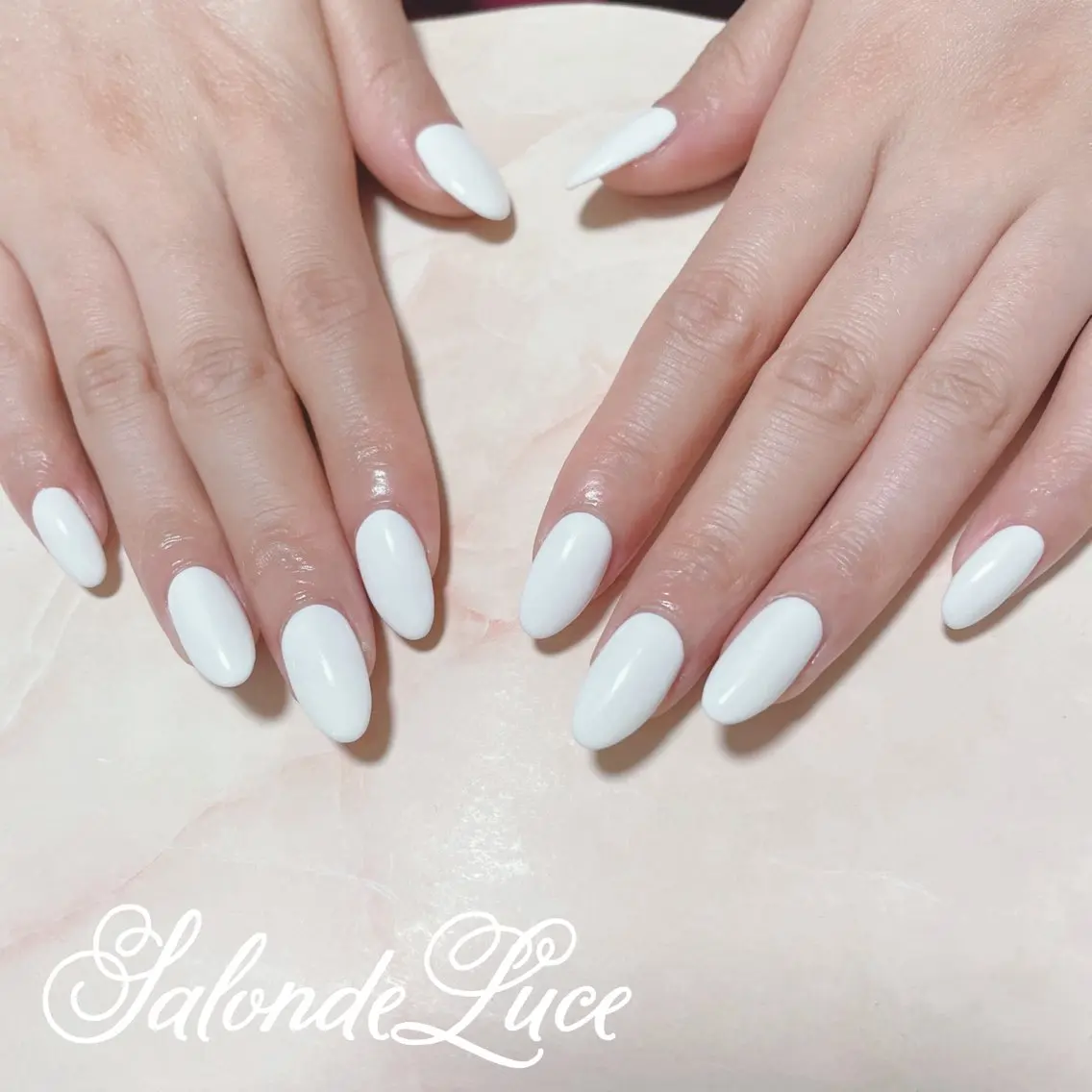 ネイル ワンカラーネイル 夏ネイル Salon de Luceのネイルデザイン