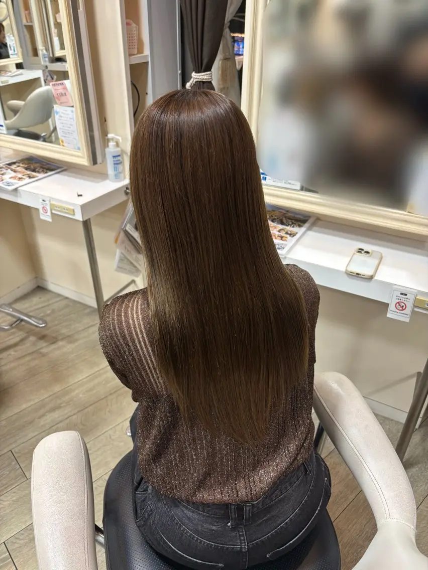 ロング ヘアカラー さとう さくらのヘアスタイル