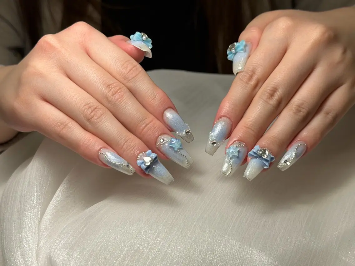 ショート Pono  Nailsのネイルデザイン