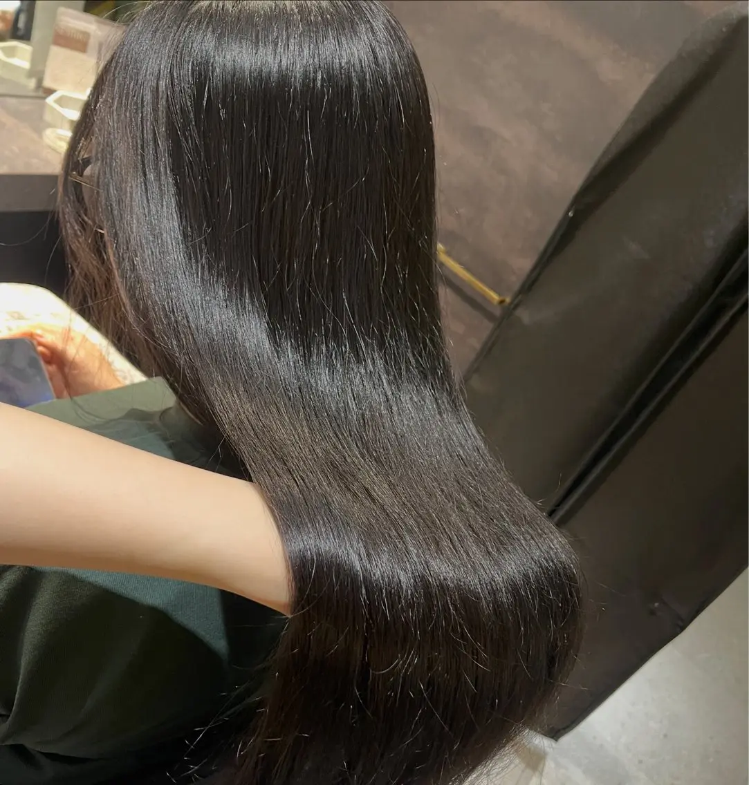 【透明感カラー🫧】ダメージレス✨ワンカラー+高保湿トリートメント✨の写真