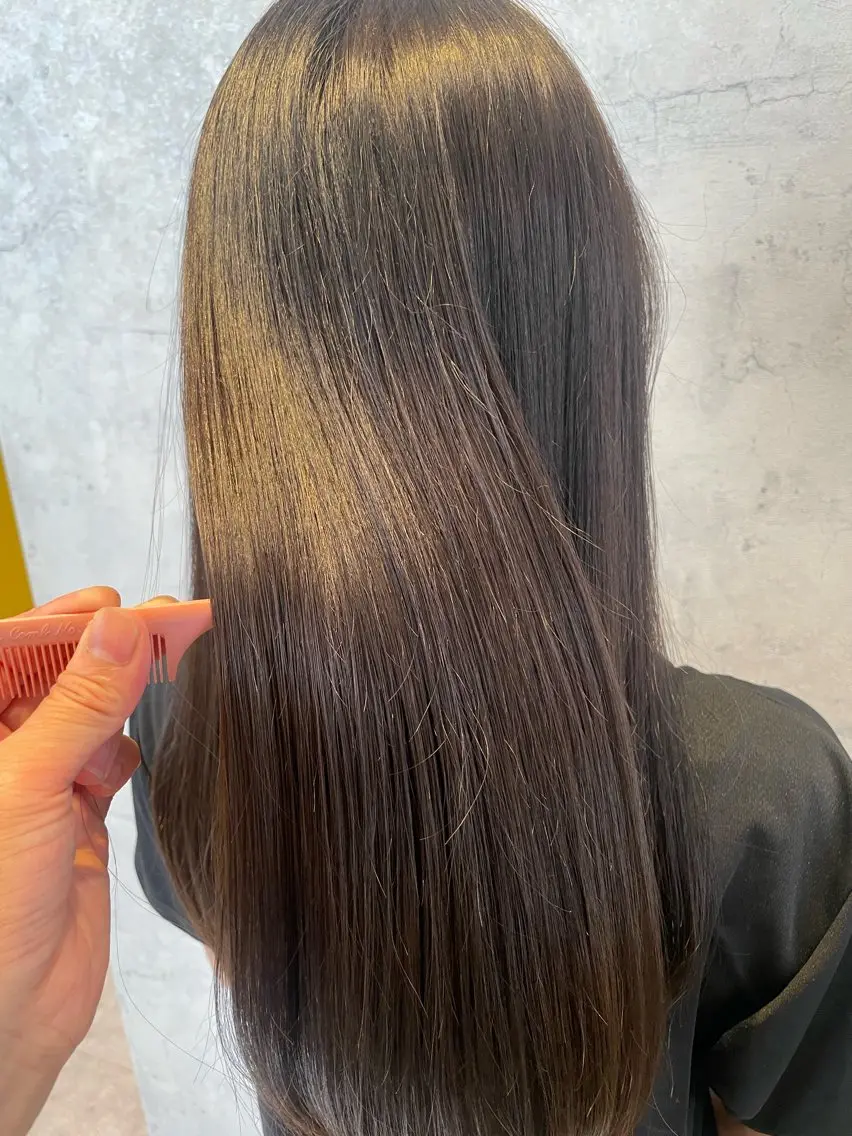 ロング 山本(末田) 崇子のヘアスタイル