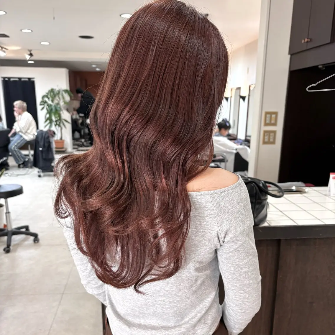セミロング カラー ブリーチ ブラウンカラー ダブルカラー ブリーチなしカラー ピンクカラー ヘアカラー SHICUNE /ミホのヘアスタイル