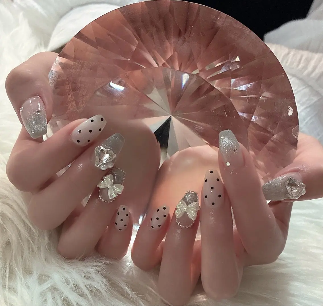 ネイル ハンドネイル LoaChaton kaeのネイルデザイン