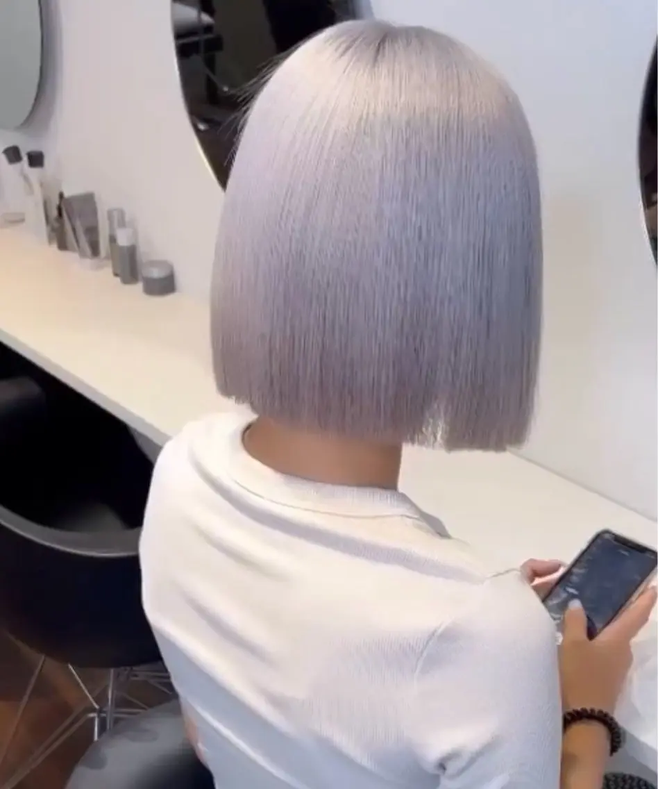 ショート カラー ヘアアレンジ ヘアカラー ハイトーン/縮毛矯正 /梅田/みほのヘアスタイル