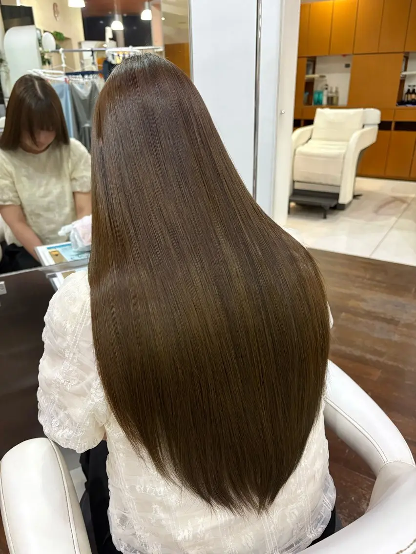 カラー ベージュカラー オリーブベージュ ヘアカラー 平田 一成のヘアスタイル
