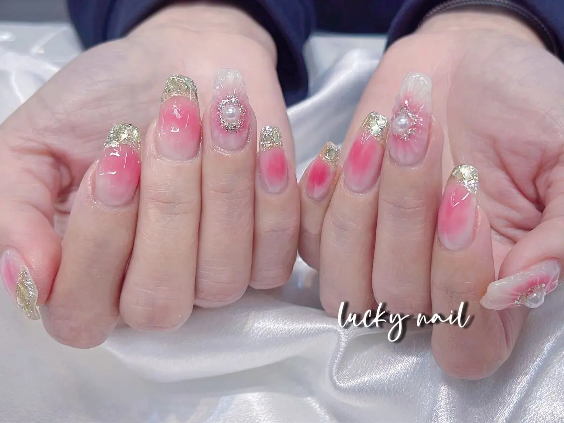 ネイル チークネイル 長さ出し ジェルネイル マグネットネイル 持ち込み Lucky nail 小林和希のネイルデザイン