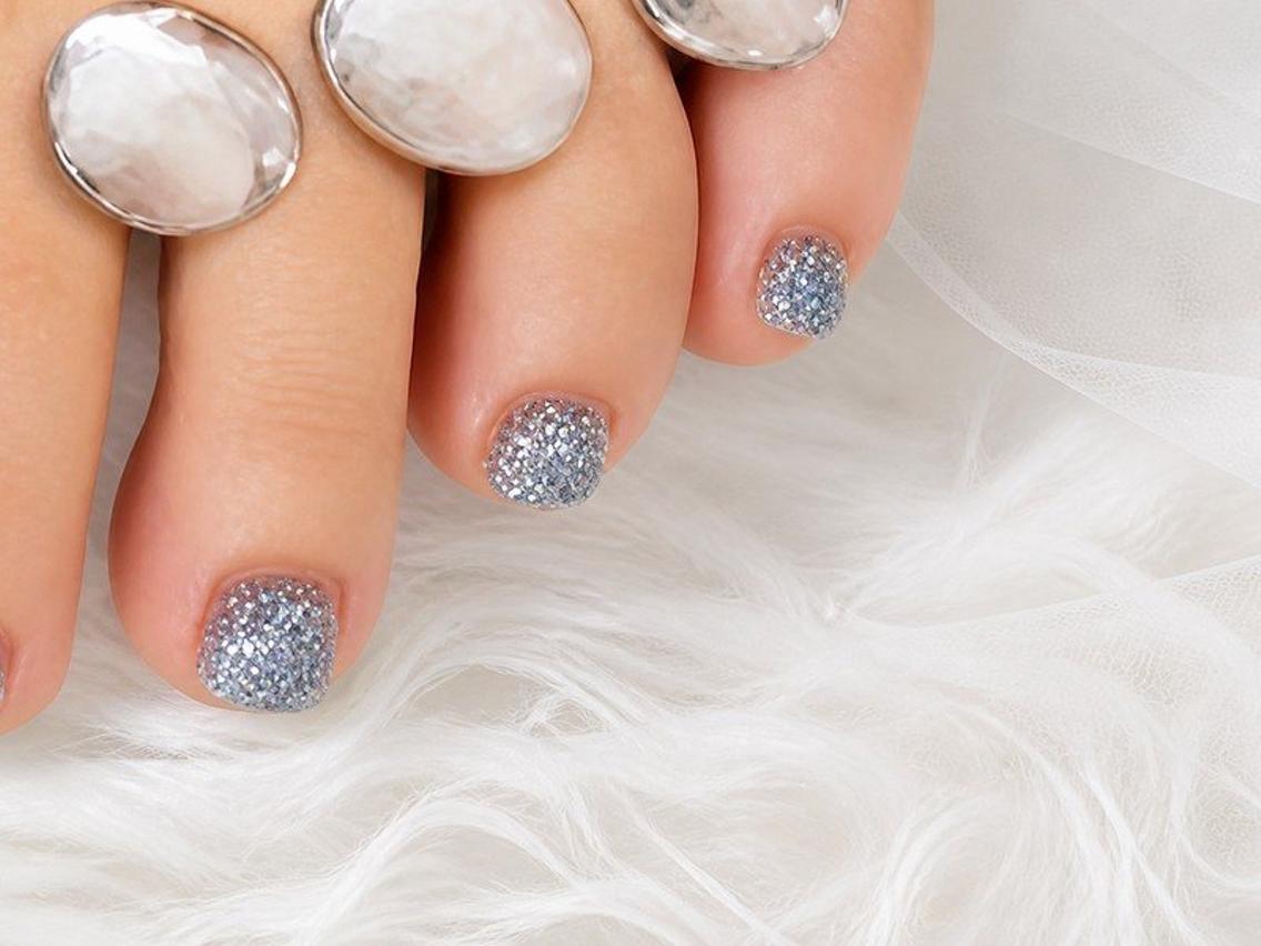 ネイル フットネイル ワンカラーネイル フットネイル Lili Nail Studio西荻窪店のネイルデザイン