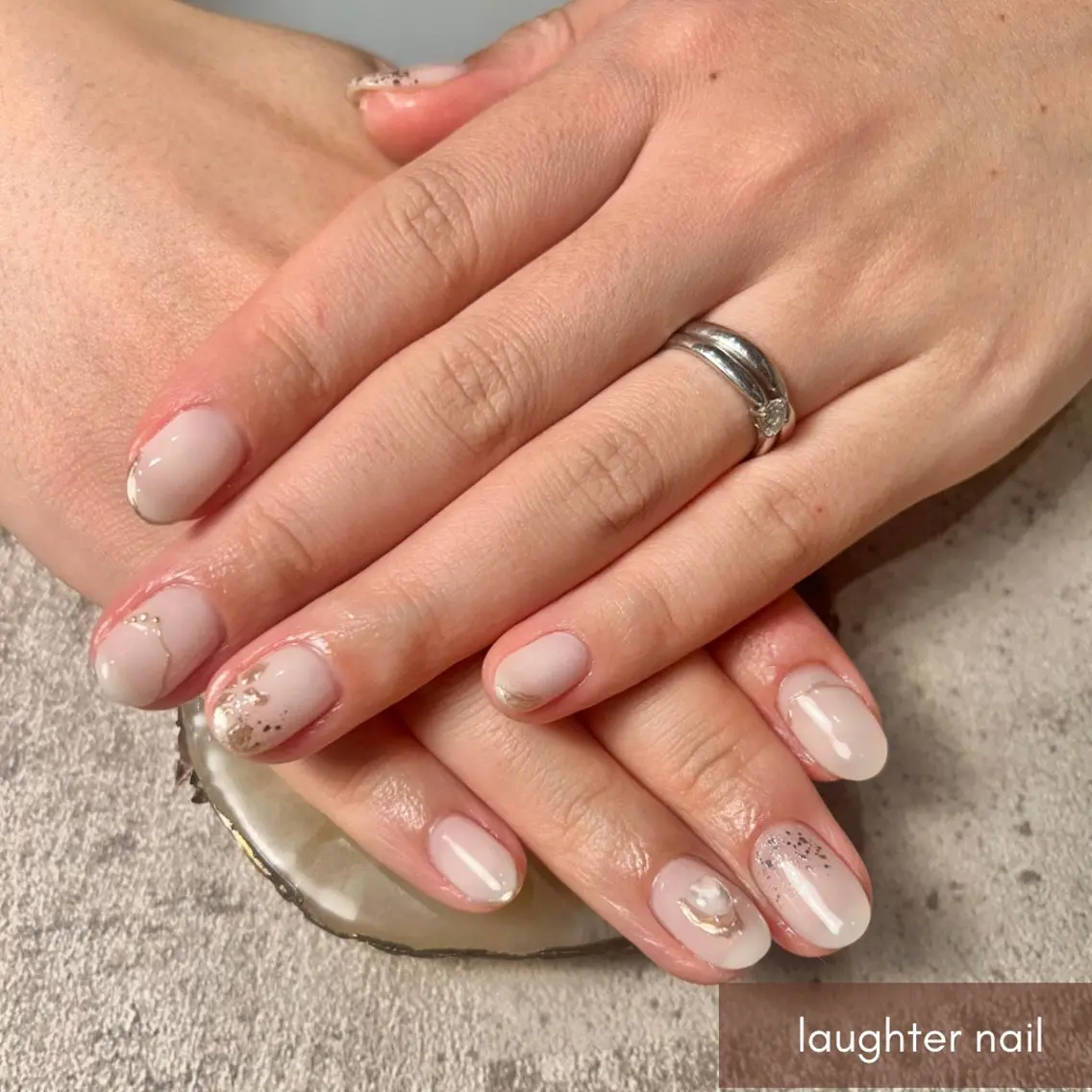 ネイル アートネイル ジェルネイル キラキラネイル 持ち込み シンプルネイル ハンドネイル laughter nailのネイルデザイン