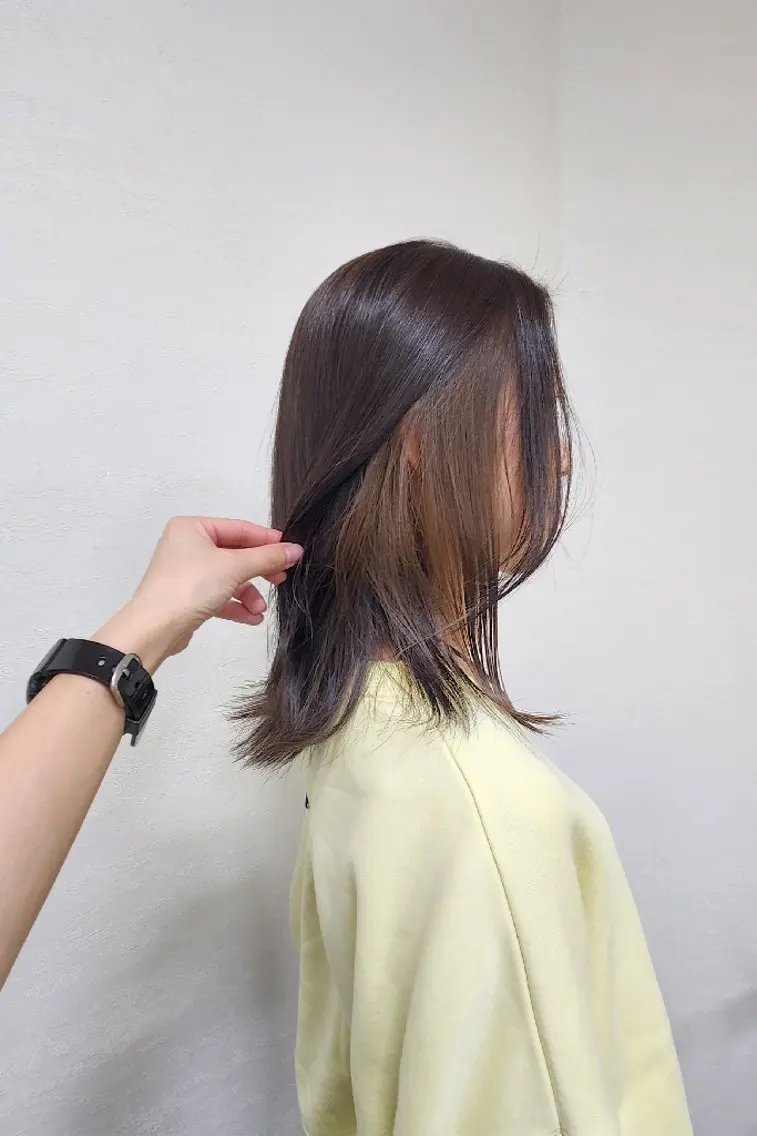 セミロング カラー グレージュ インナーカラー カット ヘアカラー 安達まい/ インナーカラー◎のヘアスタイル