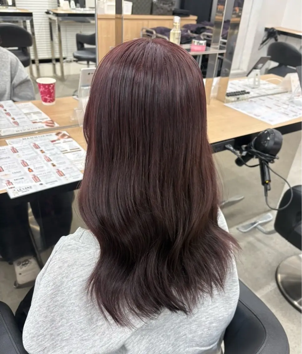 セミロング ヘアカラー miku/ラベンダー 透明感カラー🪻❤︎のヘアスタイル