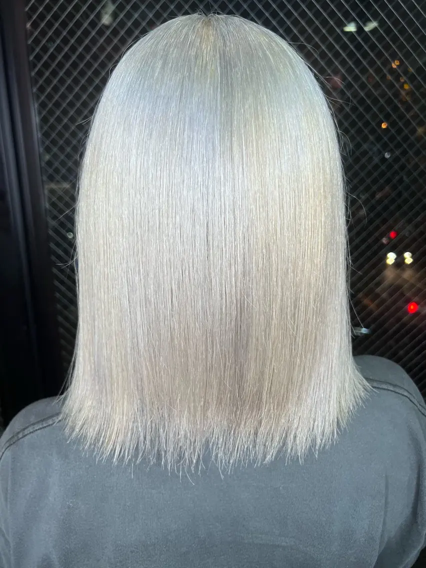 ロング カラー ベージュカラー ブリーチ ブロンド ケアブリーチ 透明感カラー ヘアカラー Lima/ハイトー ン/ブリーチ/心斎橋のヘアスタイル