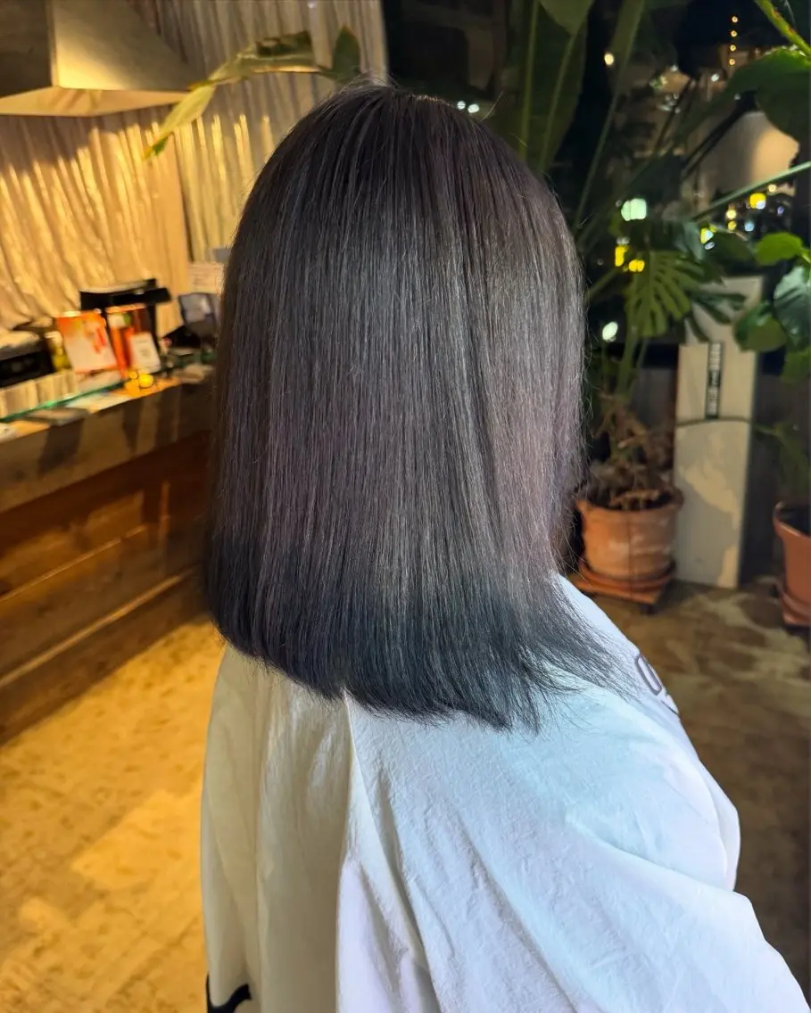 カラー グレージュ ヘアカラー BEHIND THE CURTAIN りこのヘアスタイル