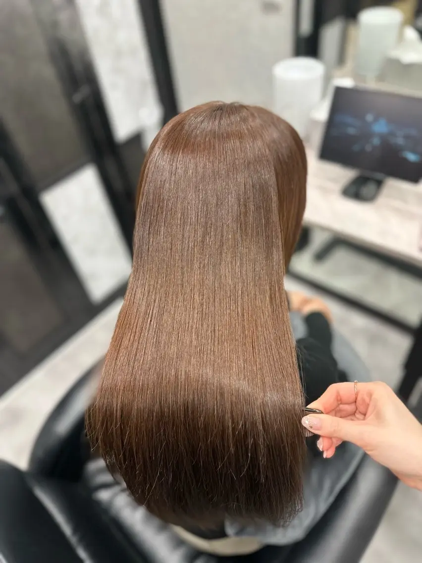 ロング カラー カット トリートメント 近藤千翔🩵 髪質改善Periodのエステ・リラクイメージ