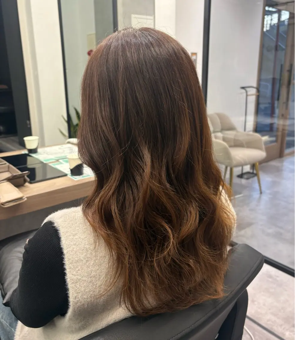 ロング カラー COCO .のヘアスタイル