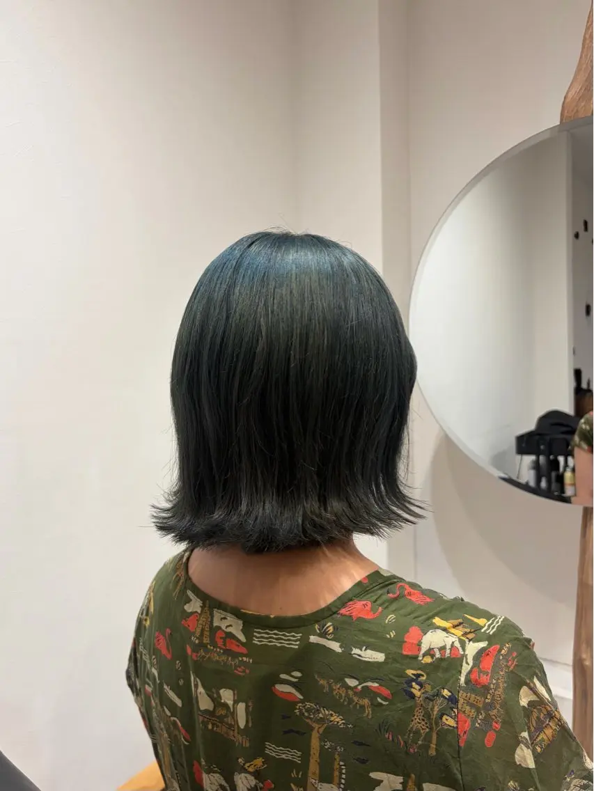 カラー ブリーチ ダークグリーン ブリーチカラー 🦋RANA🦋のヘアスタイル