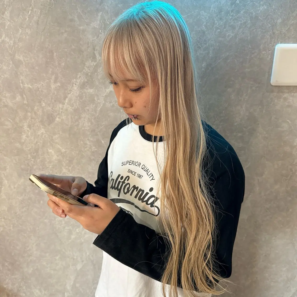 ロング カラー ブリーチ ブロンド ケアブリーチ ダブルカラー イヤリングカラー ヘアカラー トリートメント デザインカラー 髪質改善Lilithのその他イメージ