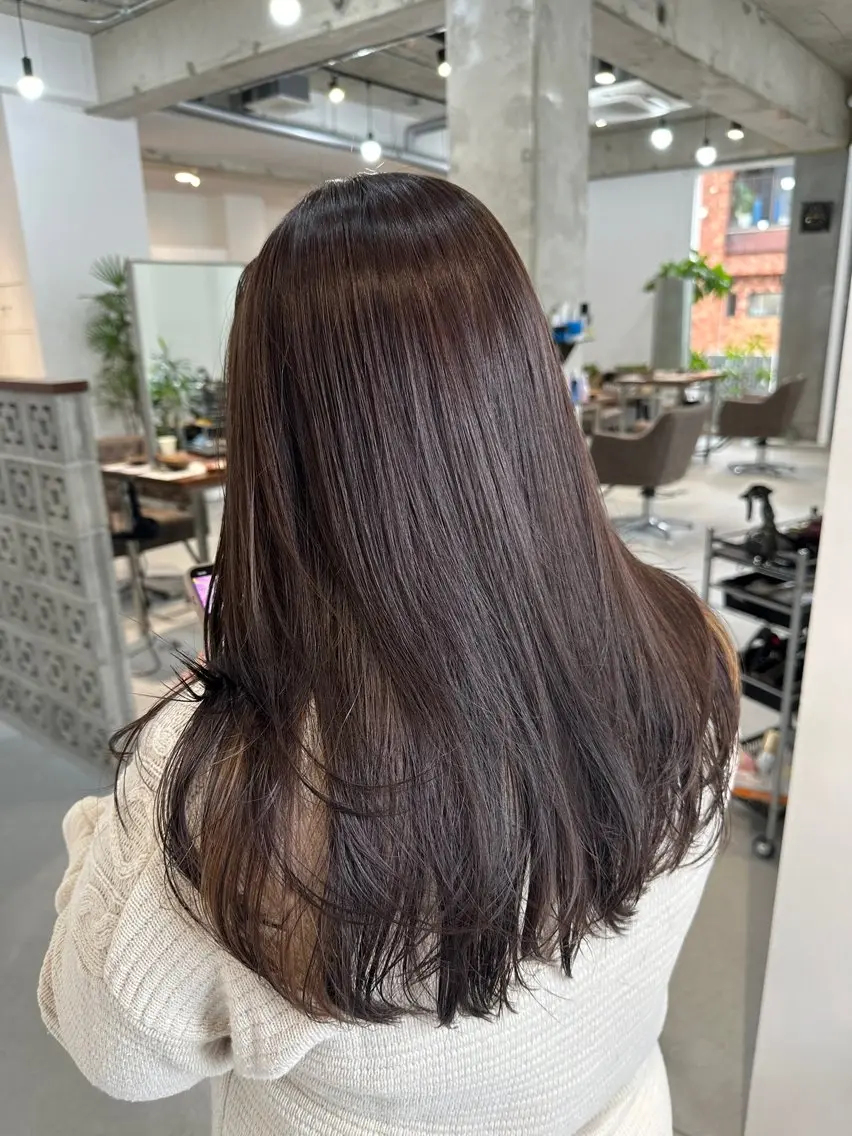 ロング レイヤーカット カット ヘアカラー トリートメント カイリ /レイヤーカットのヘアスタイル
