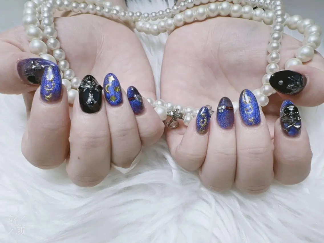 メンズ ネイル アートネイル フレンチネイル ジェルネイル キラキラネイル パラジェル Bloom kabukiのネイルデザイン