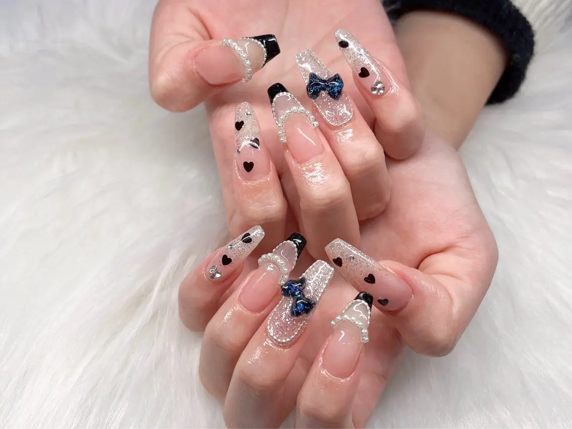 ネイル 成人式 フラッシュネイル フットネイル ジェルネイル 卒業式 ハンドネイル mione_ou nail salonのネイルデザイン