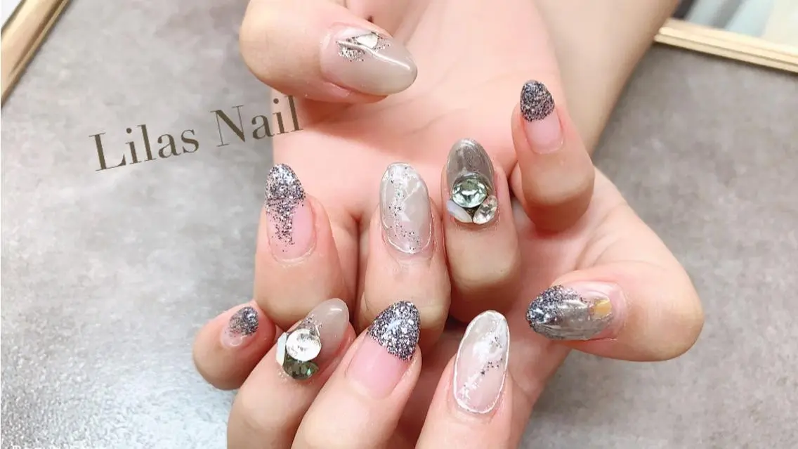 ネイル ジェルネイル ハードジェル ラメ(グリッター) ロングネイル ミラーネイル Lilas Nailのネイルデザイン
