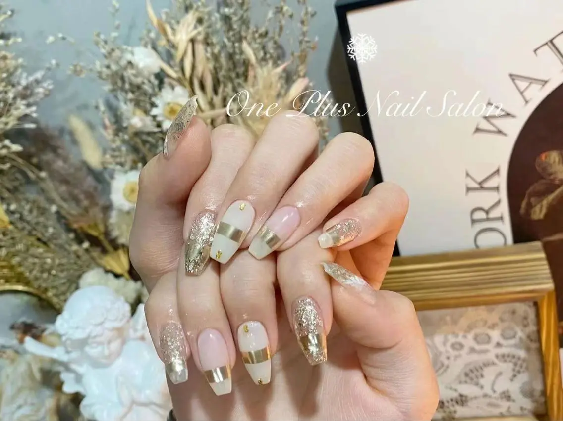 ロング カラー ネイル ニュアンスネイル ハンドネイル One Plus Nail Salonのネイルデザイン