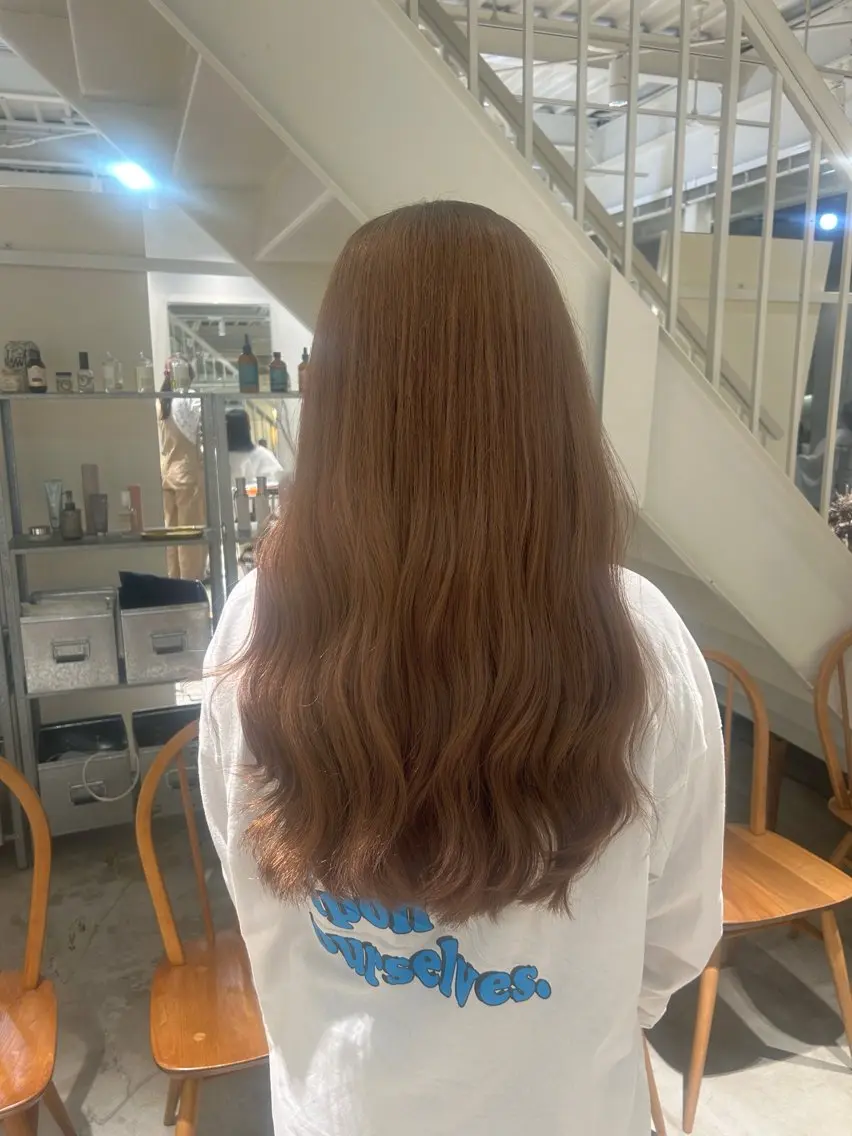 ロング カラー ベージュカラー ヘアカラー 篠原 若奈のヘアスタイル